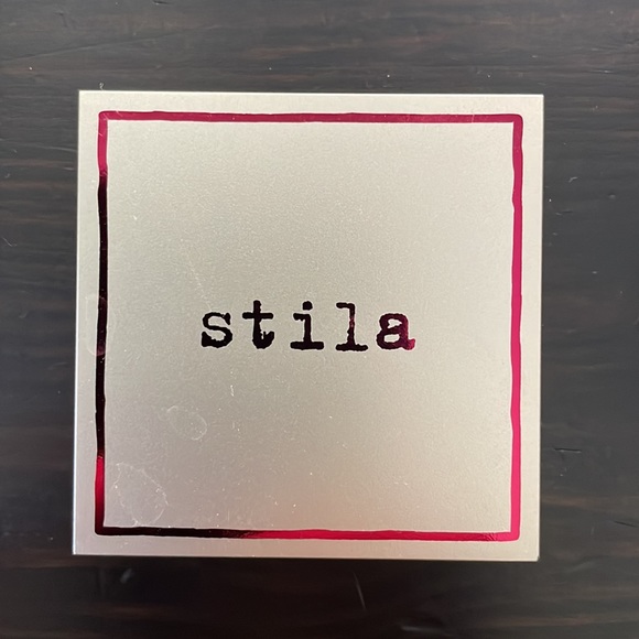 Stila Vivid & Vibrant Eye Shadow Duo in Garnet - Picture 2 of 5